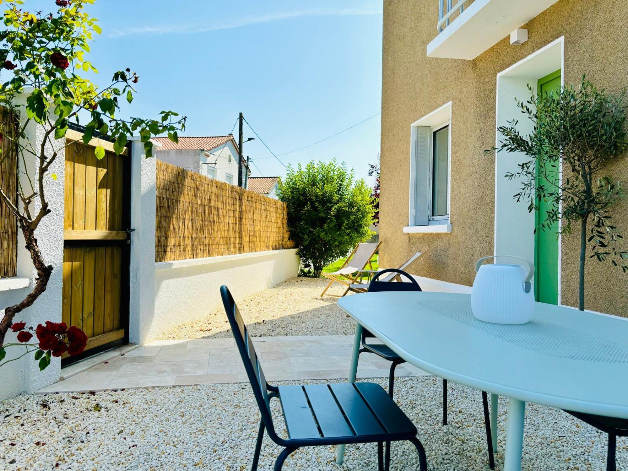La Maison Du Quai - Face A La Sevre Niortaise Holiday home