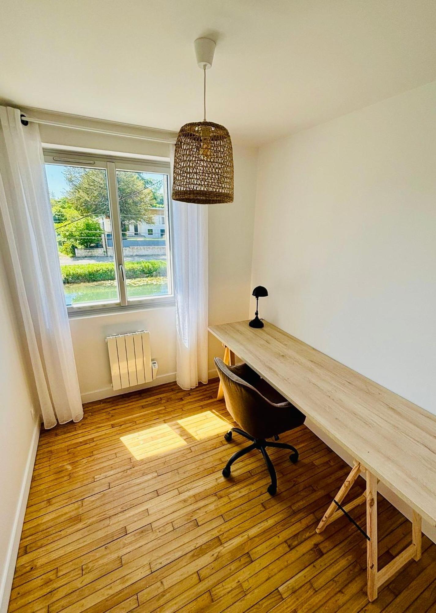La Maison Du Quai - Face A La Sevre Niortaise Hébergement de vacances